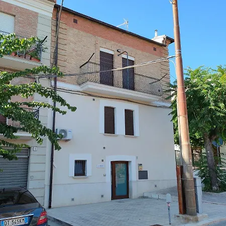 Casa Rubino - 50mt Dal Centro *